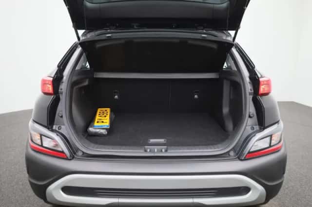 Hyundai Kona (2022) thumbnail 14