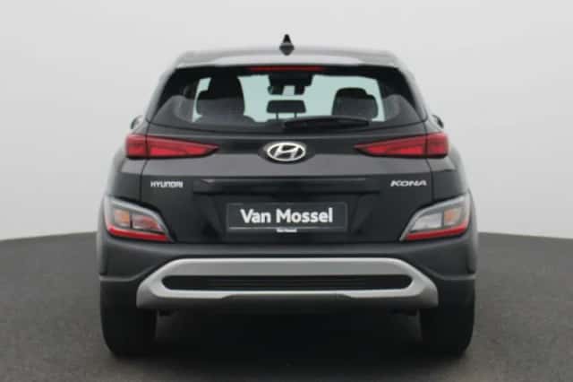 Hyundai Kona (2022) thumbnail 7