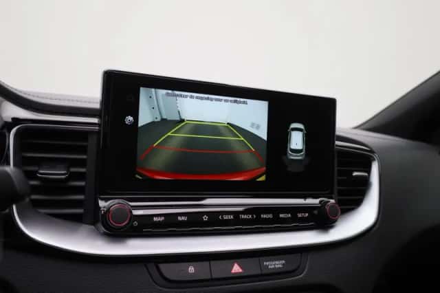 Kia Proceed (2021) thumbnail 15