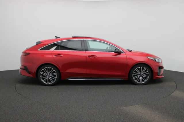 Kia Proceed (2021) thumbnail 6