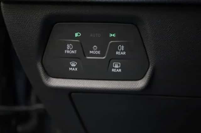 SEAT Leon (2022) thumbnail 28