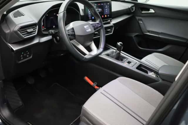 SEAT Leon (2022) thumbnail 31
