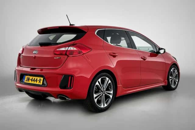 Kia Cee'd (2016) thumbnail 6