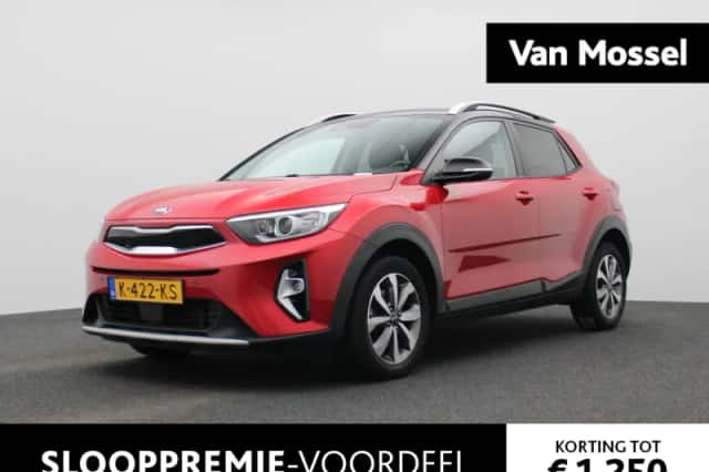 Kia Stonic (2021) thumbnail 1