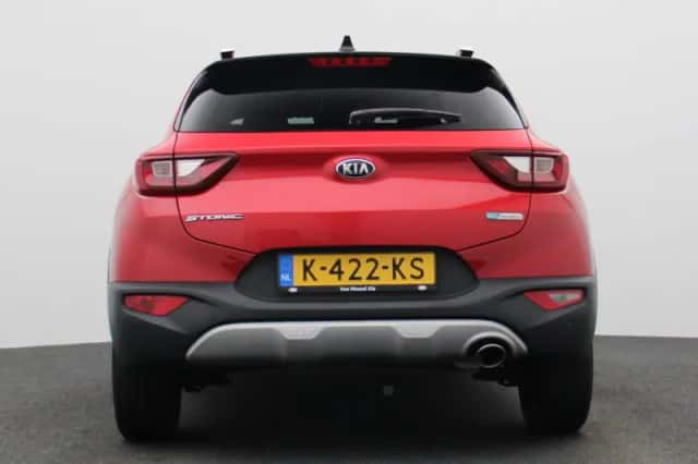 Kia Stonic (2021) thumbnail 5