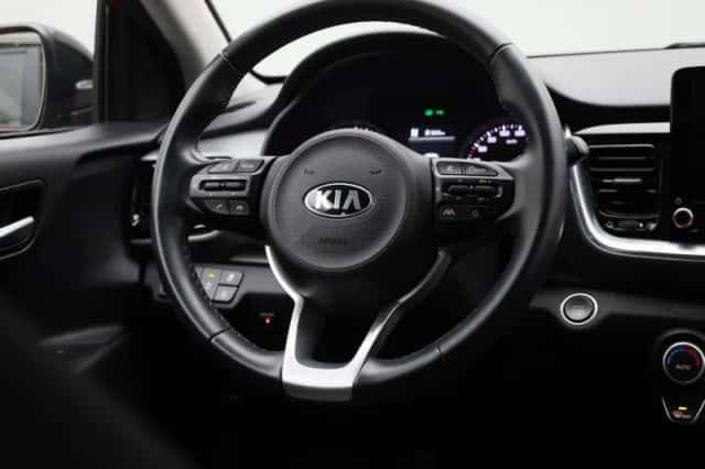 Kia Stonic (2021) thumbnail 10