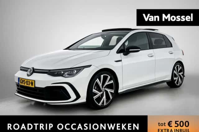 Volkswagen Golf (2024) thumbnail 1