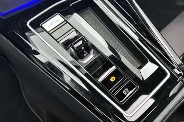 Volkswagen Golf (2024) thumbnail 14