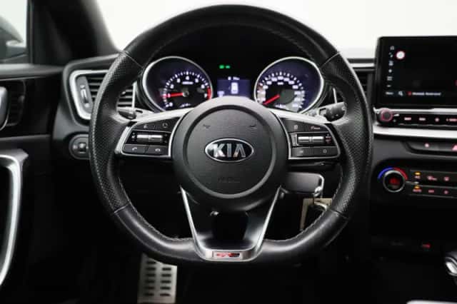 Kia Ceed Sportswagon (2021) thumbnail 3