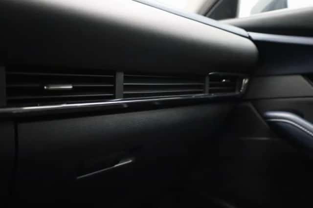 Mazda CX-30 (2021) thumbnail 25