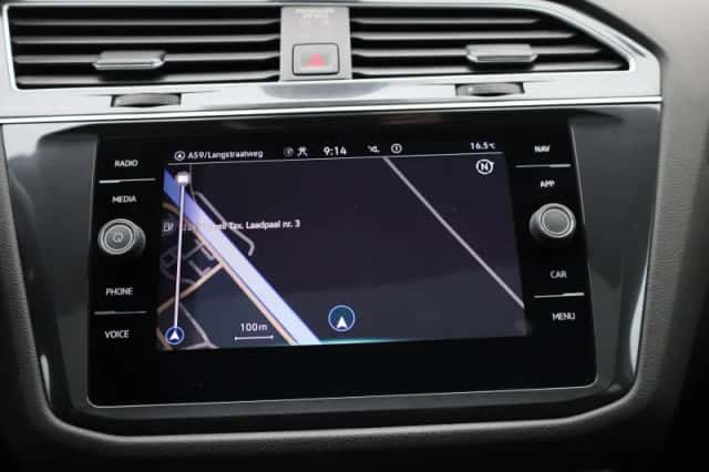 Volkswagen Tiguan (2022) thumbnail 19