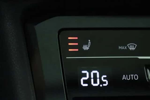 Volkswagen Tiguan (2022) thumbnail 24