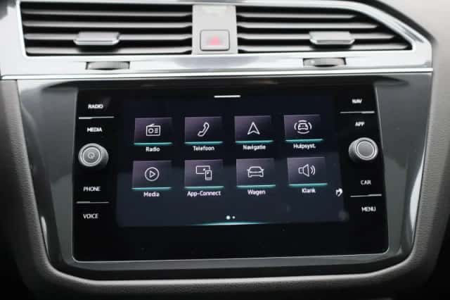 Volkswagen Tiguan (2022) thumbnail 29