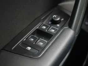 Volkswagen Tiguan thumbnail 33