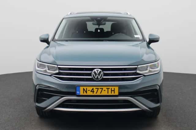Volkswagen Tiguan (2022) thumbnail 5