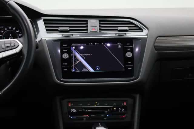 Volkswagen Tiguan (2022) thumbnail 10