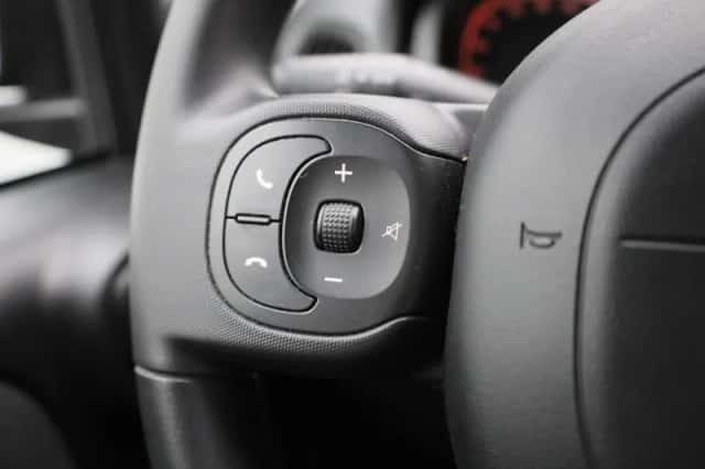 Fiat Panda (2022) thumbnail 18