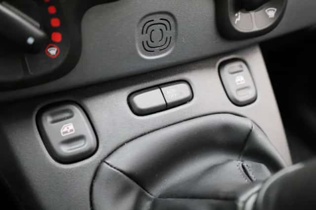 Fiat Panda (2022) thumbnail 25