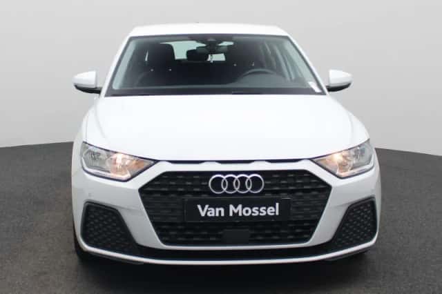 Audi A1 (2023) thumbnail 4