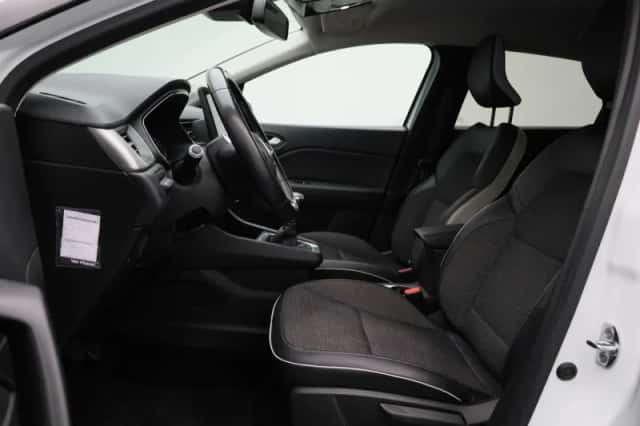 Renault Captur (2021) thumbnail 9