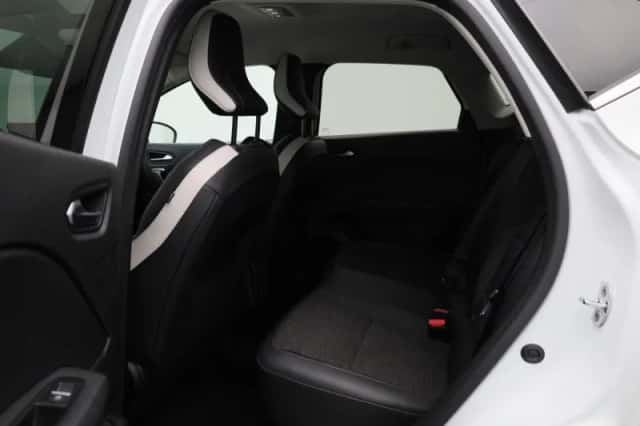 Renault Captur (2021) thumbnail 10