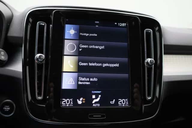 Volvo XC40 (2021) thumbnail 18