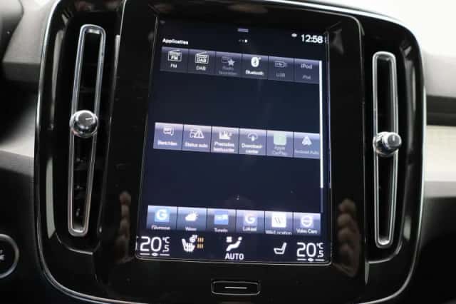 Volvo XC40 (2021) thumbnail 23