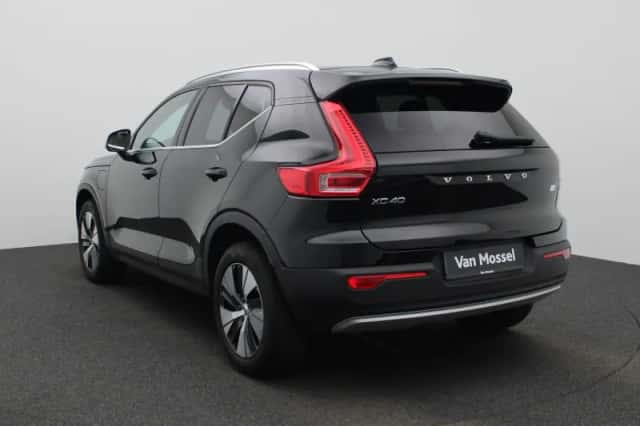 Volvo XC40 (2021) thumbnail 4