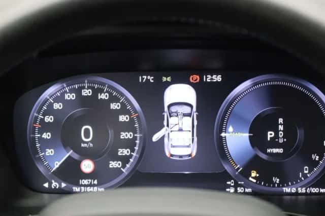 Volvo XC40 (2021) thumbnail 9