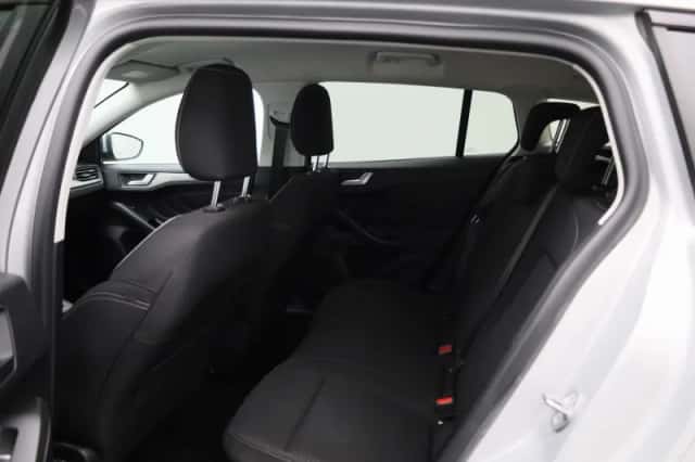 Ford Focus (2023) thumbnail 11