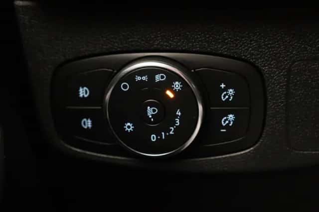 Ford Focus (2023) thumbnail 24