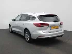Ford Focus thumbnail 4