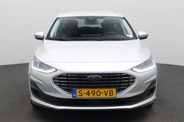 Ford Focus (2023) thumbnail 5