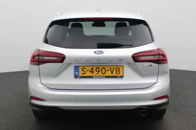 Ford Focus (2023) thumbnail 7