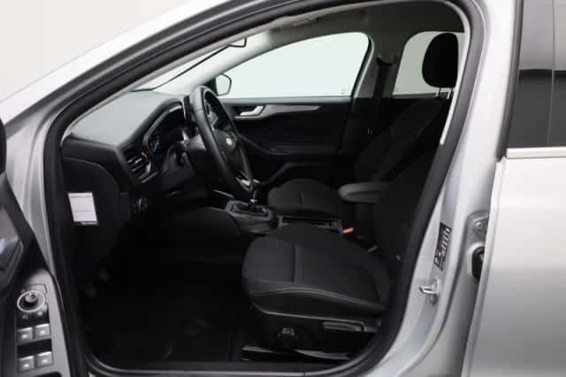 Ford Focus (2023) thumbnail 10