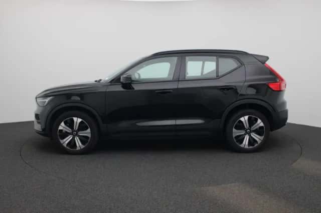 Volvo XC40 (2023) thumbnail 6