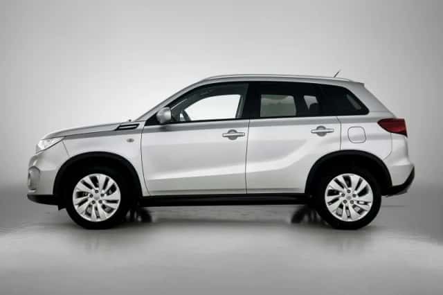 Suzuki Vitara (2019) thumbnail 3
