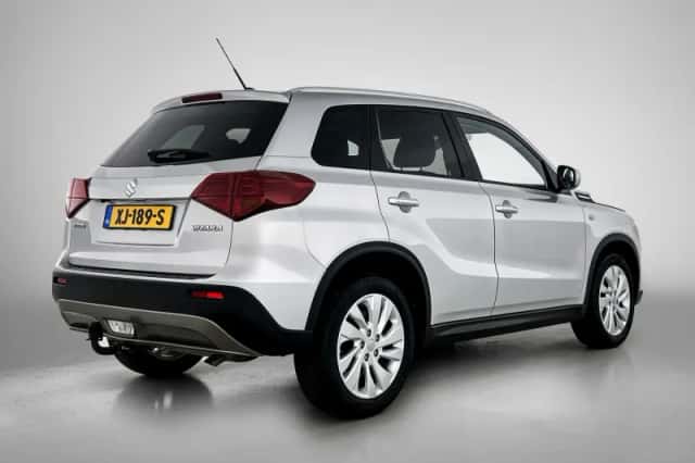Suzuki Vitara (2019) thumbnail 5