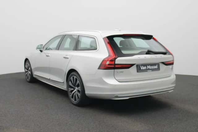 Volvo V90 (2021) thumbnail 3