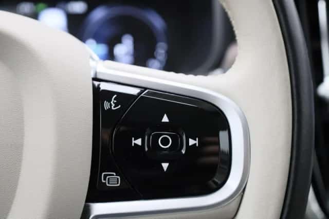 Volvo V90 (2021) thumbnail 24