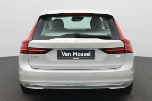 Volvo V90 (2021) thumbnail 6