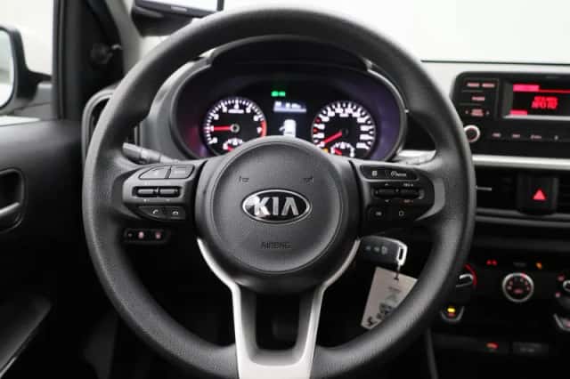Kia Picanto (2021) thumbnail 3