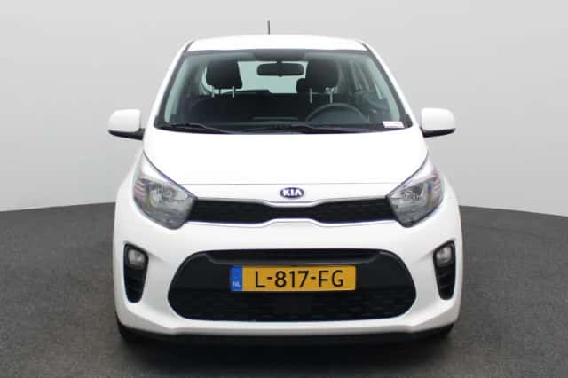 Kia Picanto (2021) thumbnail 5