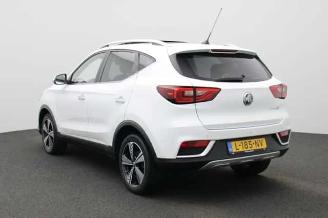 MG ZS EV (2021) thumbnail 3