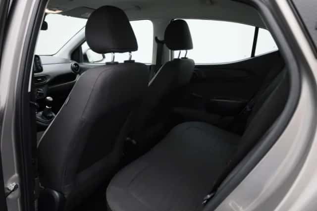 Hyundai i10 (2023) thumbnail 11
