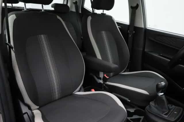 Hyundai i10 (2023) thumbnail 32
