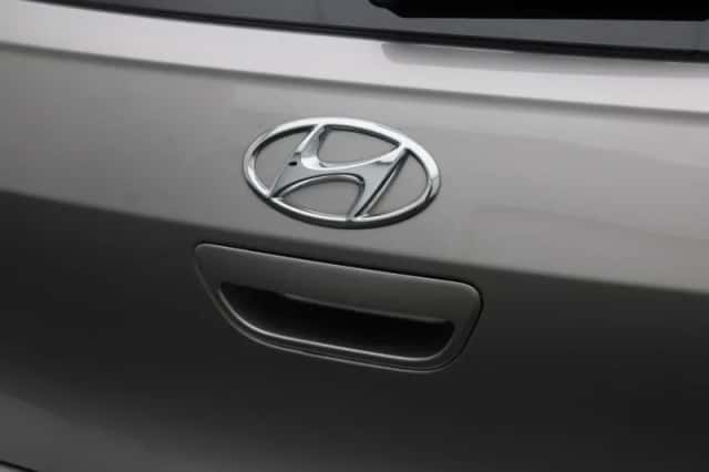 Hyundai i10 (2023) thumbnail 34