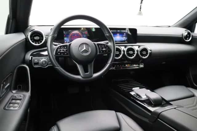 Mercedes-Benz A-Klasse (2020) thumbnail 3