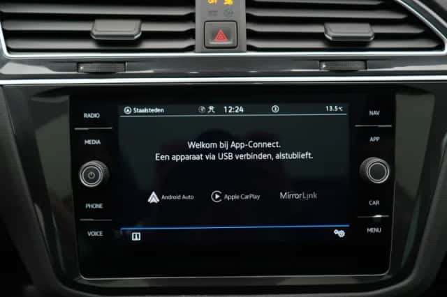 Volkswagen Tiguan (2021) thumbnail 19