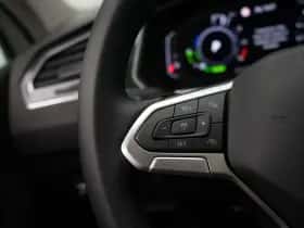 Volkswagen Tiguan thumbnail 24